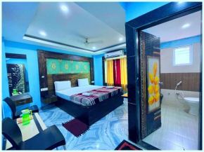 MANALI HOTEL K L V near temple